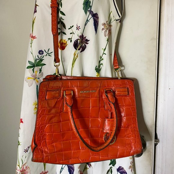 Michael Kors L Orange Leather Crossbody/Handbag - Picture 10 of 15